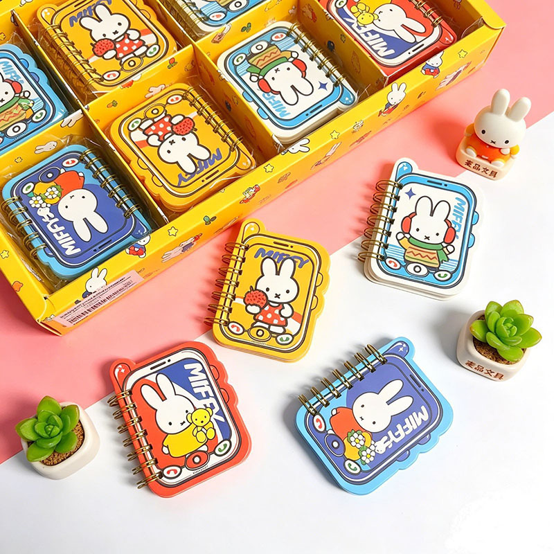 Quaderno Miffy Carino a Forma  - Anime Cosplay Coloring Pages recensione e prezzo